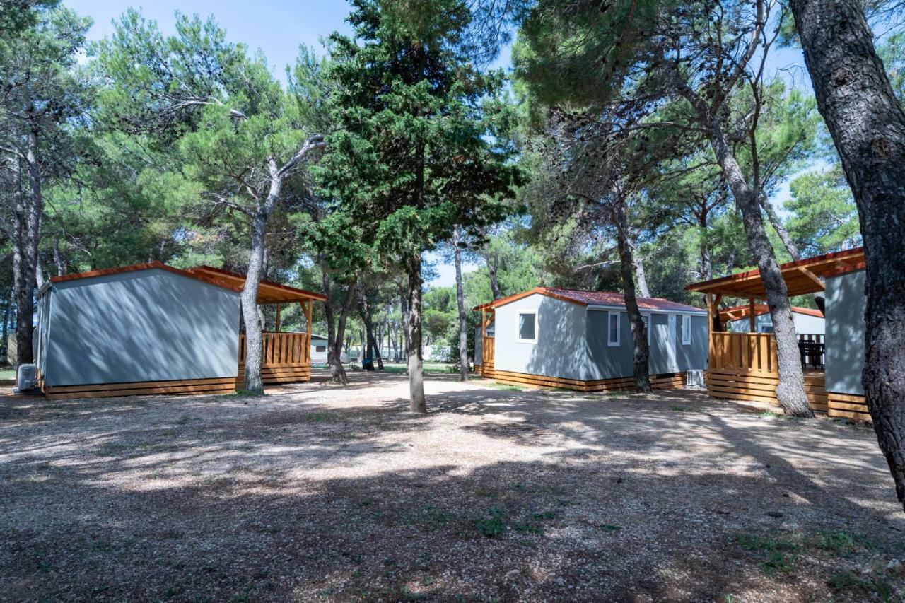Camp Porat Hotel Povljana Exterior foto